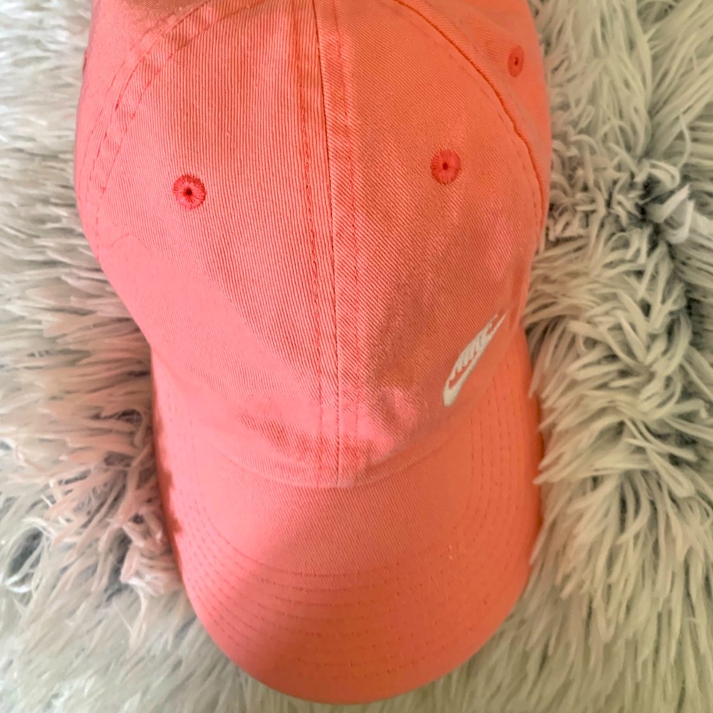 Nike Baseball Hat peach/pink one size fits all adjustable